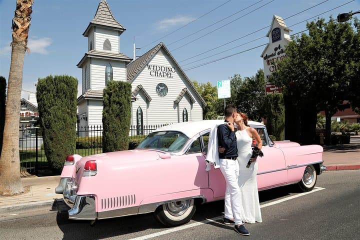 Intimate Las Vegas Chapel Wedding at A Special Memory Wedding Chapel