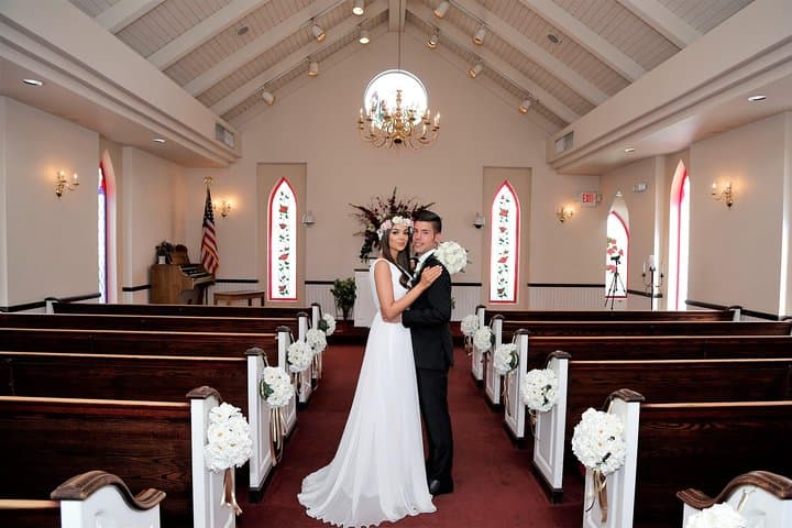 Intimate Las Vegas Chapel Wedding at A Special Memory Wedding Chapel photo 4