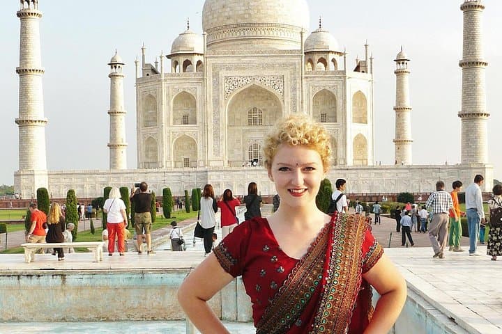 Private 2-Day Agra Tour: Sunrise at the Taj & Mohabbat-e-Taj Show photo 2