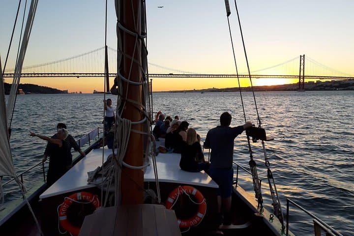Lisbon Traditional Boat Sunset Cruise with Free Setúbal Wine & Fado photo 4