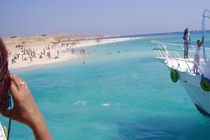 Giftun Island Snorkel Day Trip from Hurghada: Coral Gardens & Beach Time photo 3