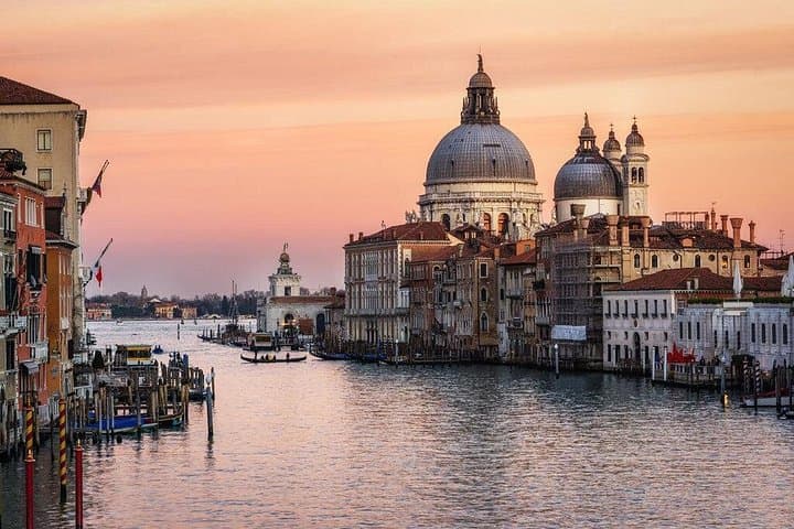 Venice Grand Canal Private Evening Boat Tour — Sunset Water Taxi Experience photo 1