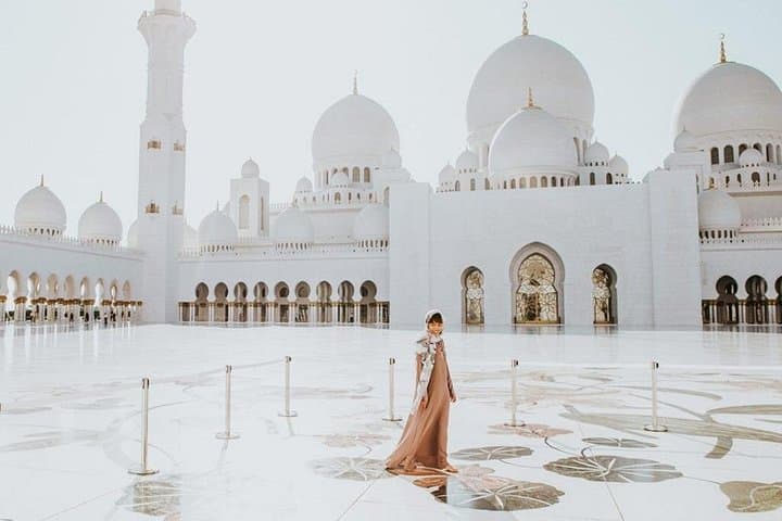 Abu Dhabi Full-Day Cultural Circuit: Sheikh Zayed Mosque, Louvre & Heritage Village photo 1