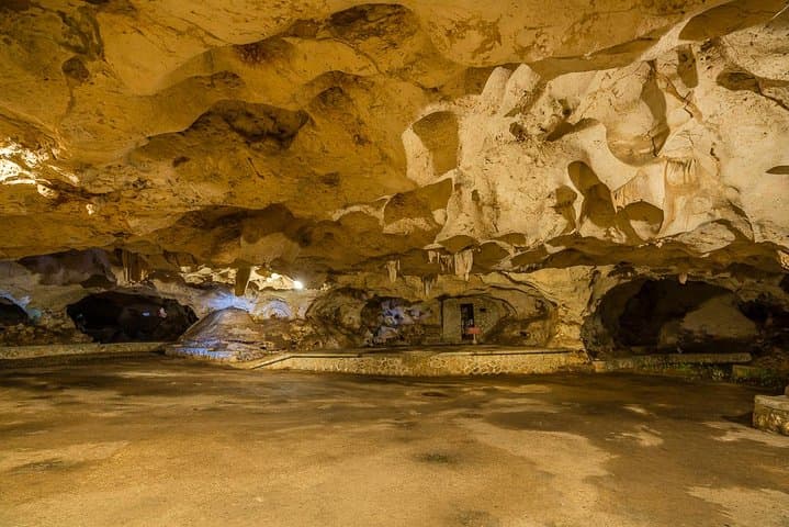 Private Transfer from Montego Bay to Green Grotto Caves — Guided Cave Visit