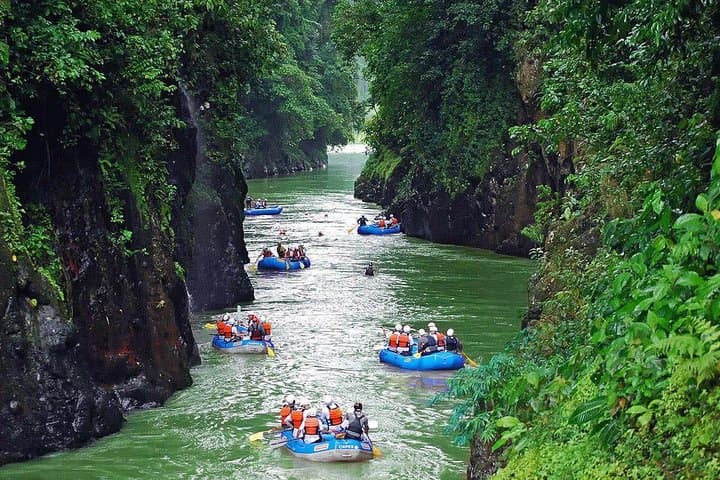 Pacuare River Whitewater Rafting from San José — Class III–IV Jungle Run photo 3