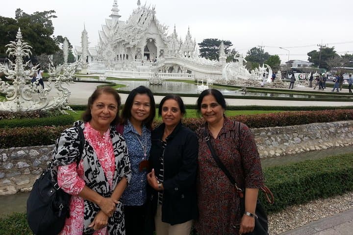 Private Chiang Mai Tour Guide — Temples, Markets & Doi Suthep in 4 Hours photo 5
