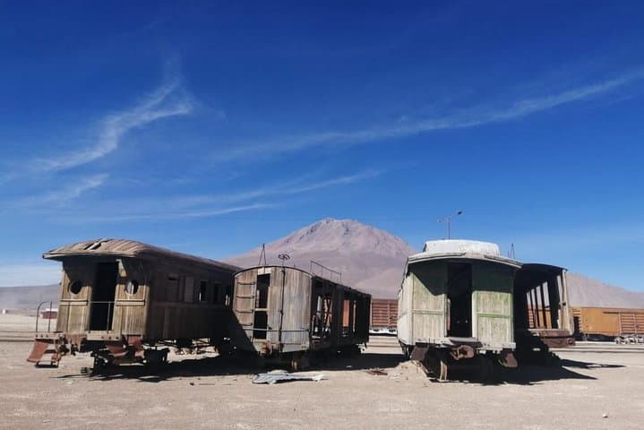 3-Day Uyuni Salt Flats & Colorful Lagoons: Salar Mirror, Flamingos & Geysers photo 6