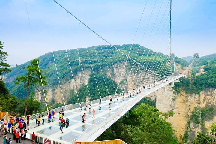Zhangjiajie Grand Canyon Glass Bridge & Baofeng Lake — 1-Day Private Tour Guide