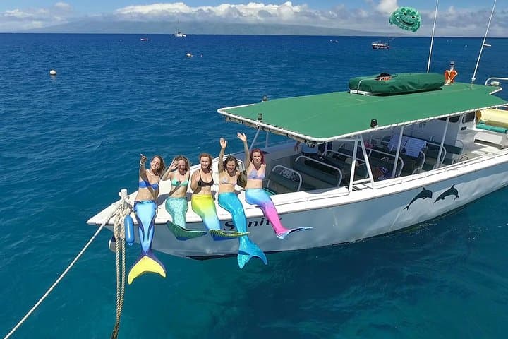 Private Maui Snorkel Charter with Sea Scooters — Kaanapali Fantasy Tour