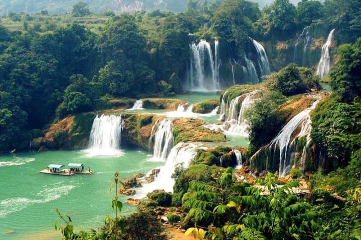 3-Day Private Tour to Changbai Mountain: Tianchi Crater Lake & Waterfalls photo 2