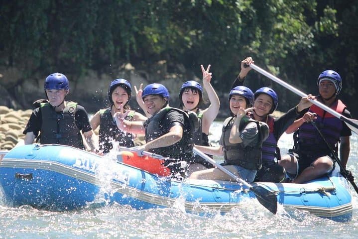 Kiulu River White-Water Rafting Day Trip from Kota Kinabalu photo 3