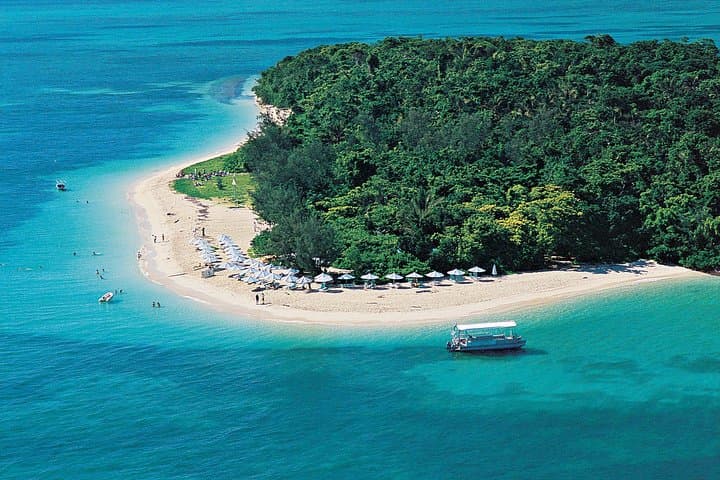 Green Island Day Trip from Cairns — Snorkel the Great Barrier Reef photo 3