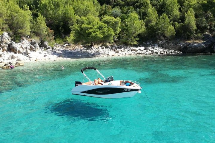 Elaphiti Islands Half-Day Speed Boat Tour: Sunj Beach, Snorkeling & Secluded Bays photo 3