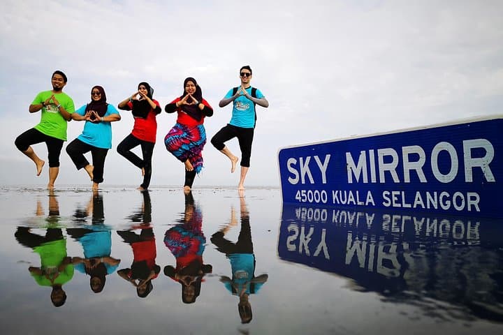 Sky Mirror (Sasaran Beach) Day Tour from Kuala Lumpur — Reflective Sandbar Experience photo 3