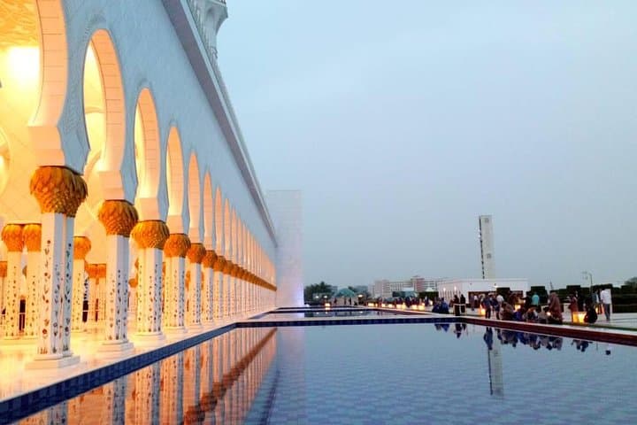 Full-Day Abu Dhabi City Tour from Dubai: Sheikh Zayed, Corniche & Cultural Highlights