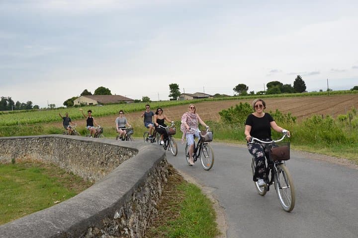 Saint-Émilion E-Bike Tour: Half-Day Vineyard Ride & Wine Tasting photo 4