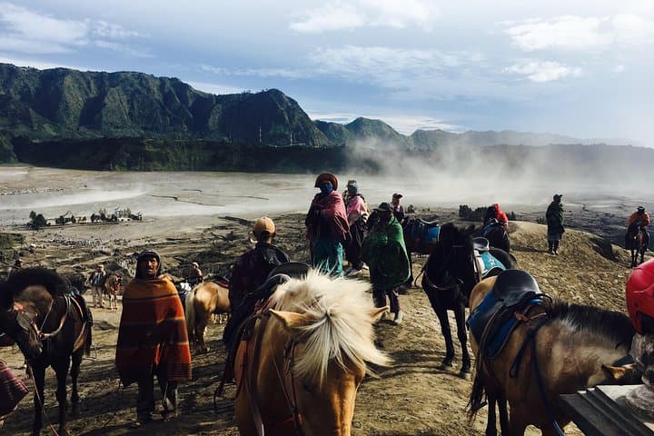 3-day-bromo-and-kawah-ijen-volcano-adventure-from-bali photo 2