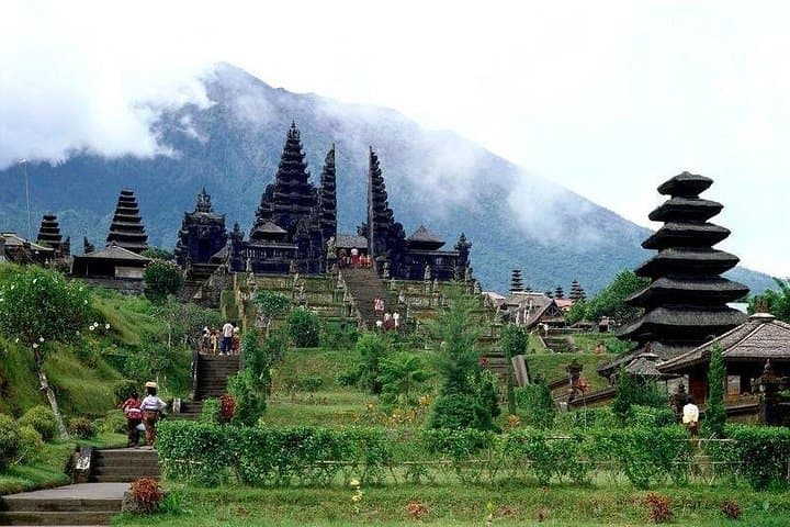 Besakih Temple Day Tour: Explore Bali’s Mother Temple, Tukad Cepung & Bukit Jambul photo 2
