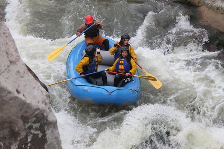 Rafting Río Chili: Whitewater Adventure 20 Minutes from Arequipa photo 4