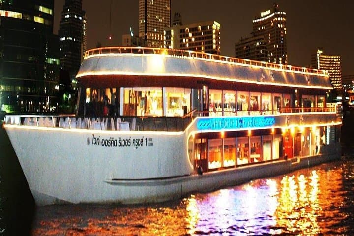 Bangkok Night Cruise: White Orchid Dinner on the Chao Phraya photo 3