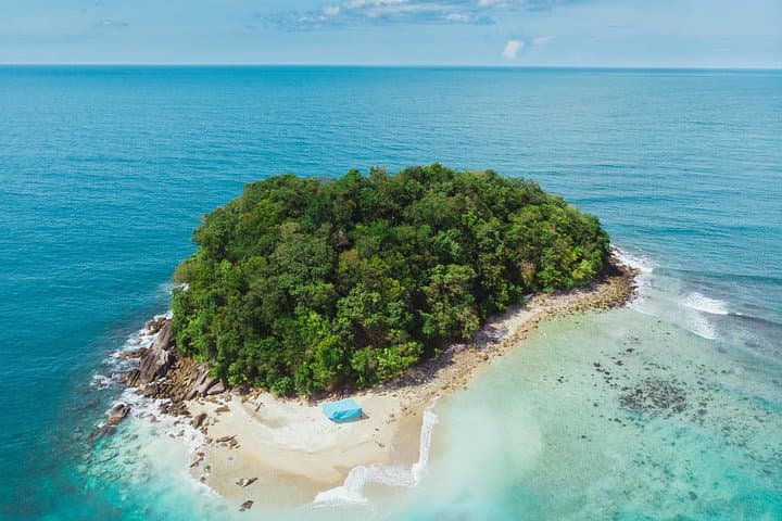 Pandan-Pandan Island Escape: Sea Walk, Snorkel & BBQ from Kota Kinabalu