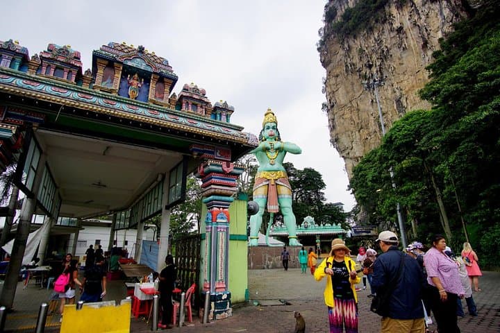 Batu Caves, Selayang Hot Springs & Templer Park Waterfalls: Private Day Tour from Kuala Lumpur photo 5
