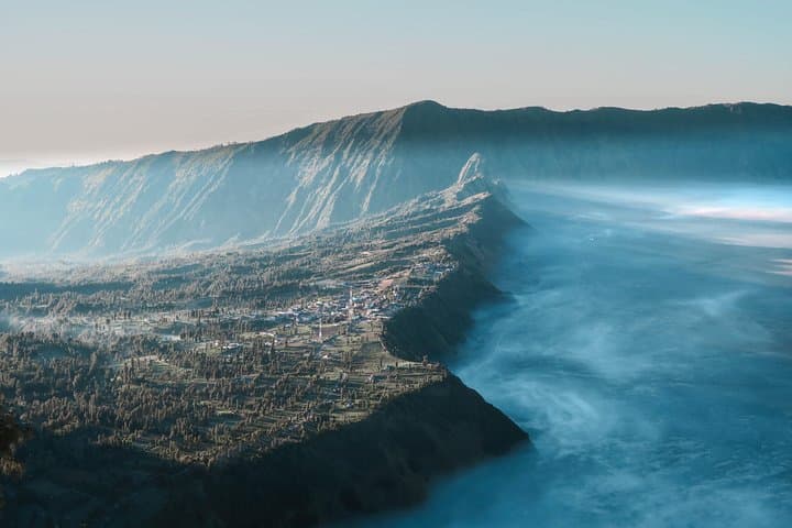 3-day-bromo-and-kawah-ijen-volcano-adventure-from-bali photo 6