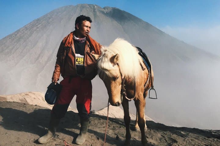 3-day-bromo-and-kawah-ijen-volcano-adventure-from-bali photo 4