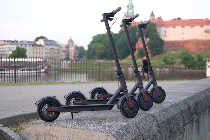 Krakow E-Scooter Rental: 3-Day Urban Ride for Sightseeing and Short Trips photo 3