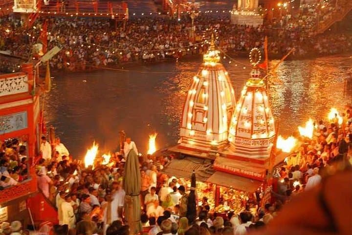 Same-Day Haridwar and Rishikesh Tour: Ganga Aarti, Ashrams & Iconic Jhulas