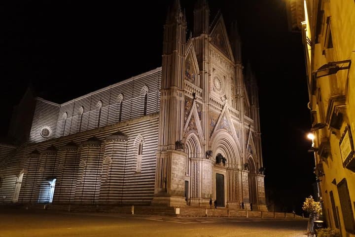 Orvieto Evening e-Bike Tour with Dinner & Wine Tasting photo 3