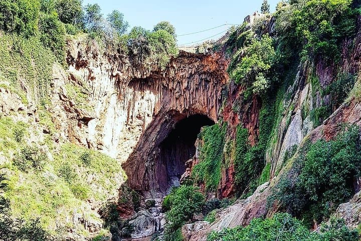 Imi N'Ifri Cave Tour and Ouzoud Waterfalls Day Trip from Marrakech