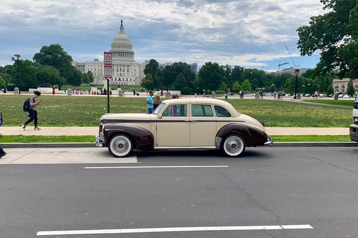 Moonlight Tour of Washington DC: Private 3–4 Hour Van Experience photo 2