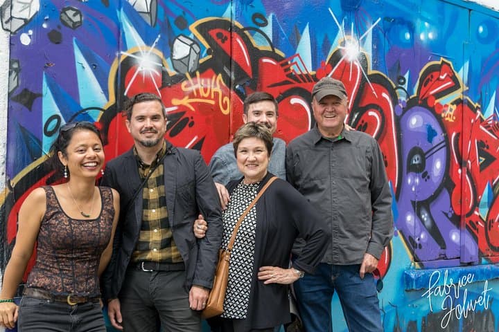 Dublin Group Photoshoot: Capture Friends & Colleagues in Iconic City Scenes