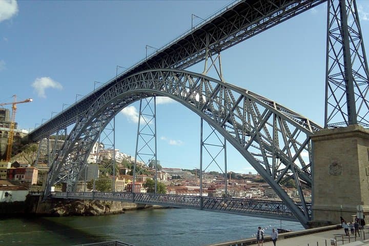 Porto Historic Center Walking Tour: São Bento, Douro River & Port Wine Viewpoints photo 2