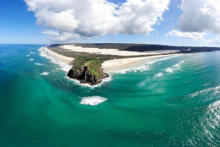 Fraser Island 2-Day Tagalong: 4WD Lakes, Shipwrecks & Rainforest photo 4