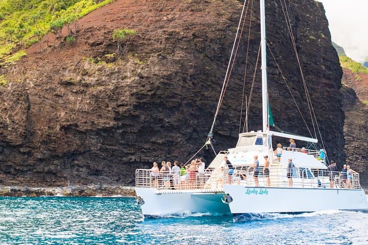 Na Pali Coast Sunset Snorkel Tour: Exploring Kauai’s Dramatic Shoreline Aboard the Lucky Lady photo 2