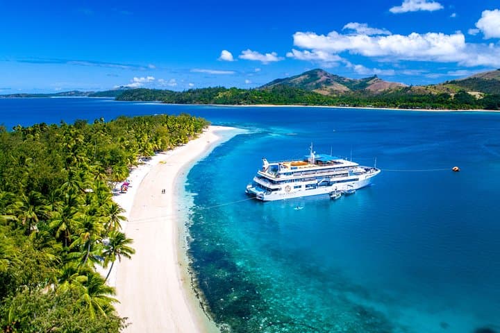 Escape to Paradise: 7-Night Blue Lagoon Cruise in Fiji photo 1