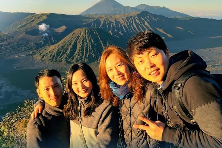 Bromo Sunrise & Tumpak Sewu Waterfall: 2-Day Adventure from Malang