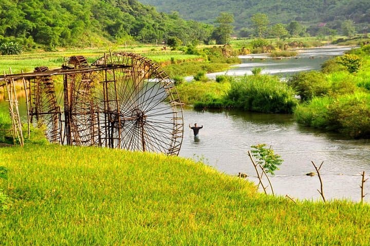 Pu Luong 2-Day Trek: Rice Terraces, Villages & Bat Cave Adventure