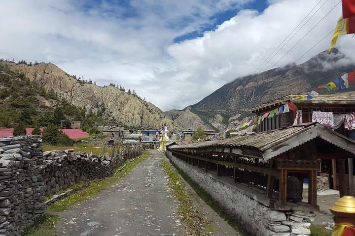 Annapurna Circuit Trek: Conquer Thorong La and the Manang Valley photo 5
