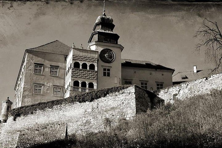 Eagles' Nests Castles Private Tour: Ojcowski National Park Day Trip from Krakow photo 2