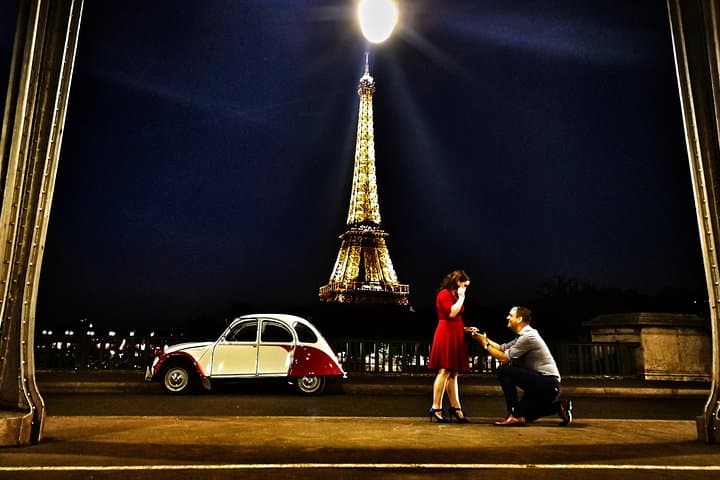 Paris by Night: Vintage 2CV Champagne Tour of Landmarks