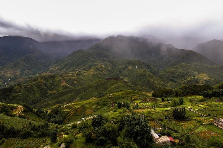 Sapa Trekking & Luxury Overnight: Cat Cat to Ta Van in 2 Days photo 6