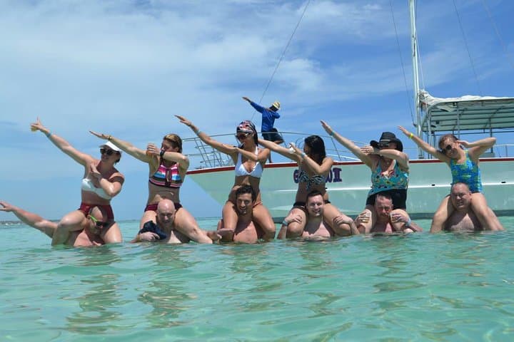 Full-Day Saona Island Cruise from Punta Cana — Natural Pool, Beach & Lunch photo 4