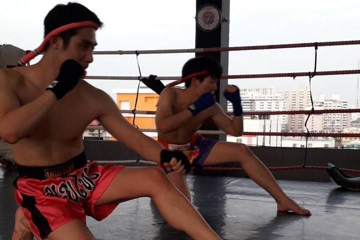 Bangkok Muay Thai Lesson for Families: Beginner-Friendly Training on a Top-Floor Studio photo 4
