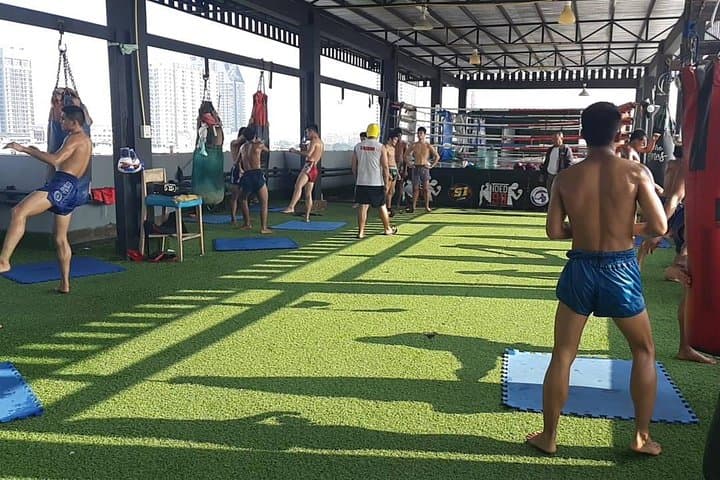 Bangkok Muay Thai Lesson for Families: Beginner-Friendly Training on a Top-Floor Studio photo 5