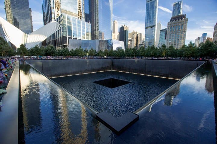 World Trade Center Photo Tour: Capture Lower Manhattan Architecture photo 4