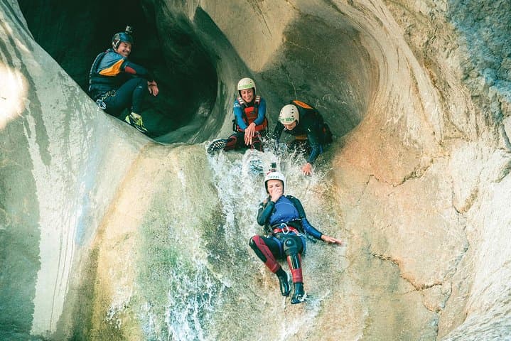 Chli Schliere Advanced Canyoning: High Rappels, Big Jumps from Interlaken photo 4