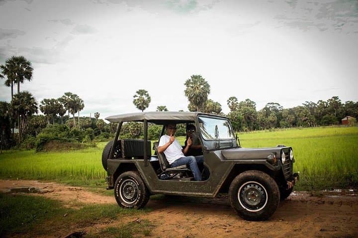 Siem Reap Offbeat Jeep Tour: Silk Farm & Countryside Experience photo 2